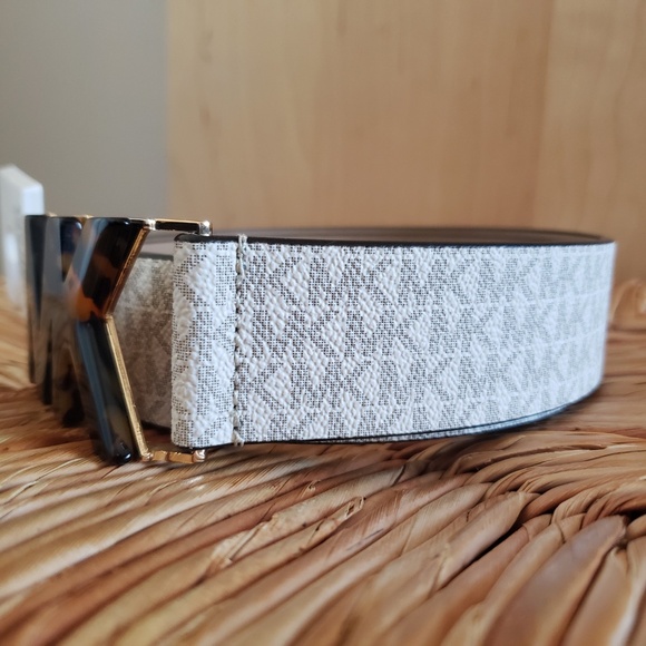 Michael Kors MK Signature Logo Belt NEW! - Picture 8 of 10